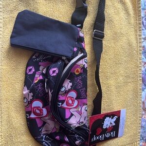 Betty Boop Vibrant Crossbody Bag in Black and Pink